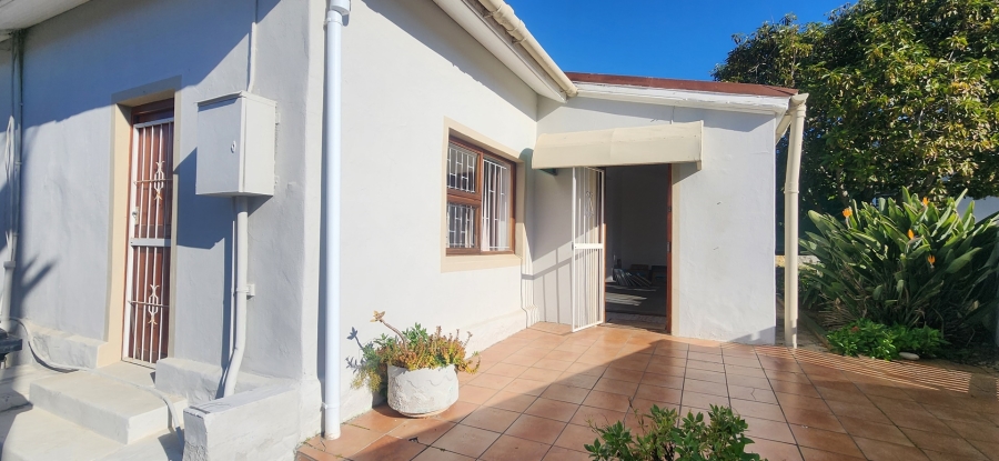 2 Bedroom Property for Sale in Bredasdorp Western Cape